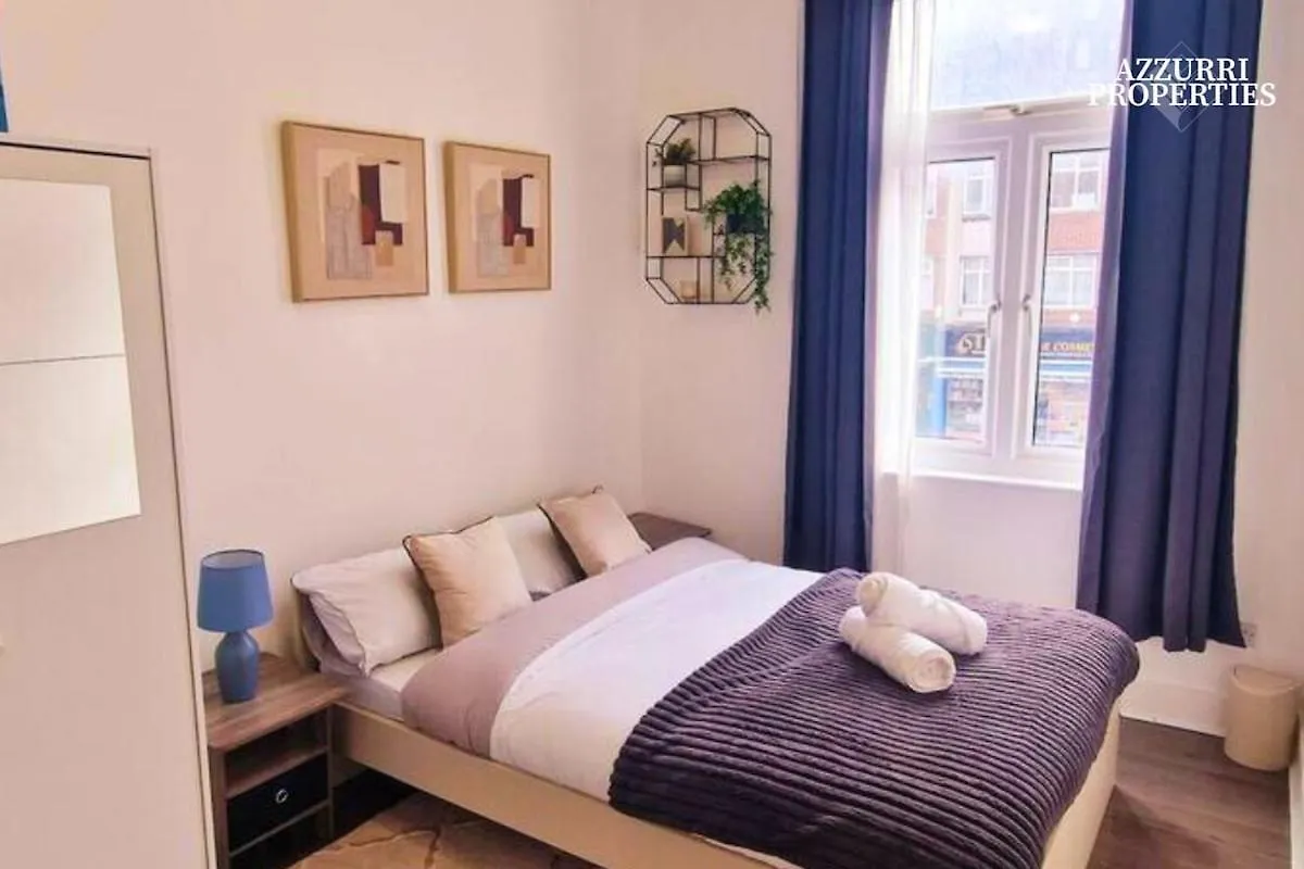 Cosy 2 Bedroom Flat Only 5 Minutes Walk To Canning Town Tube Station Λονδίνο