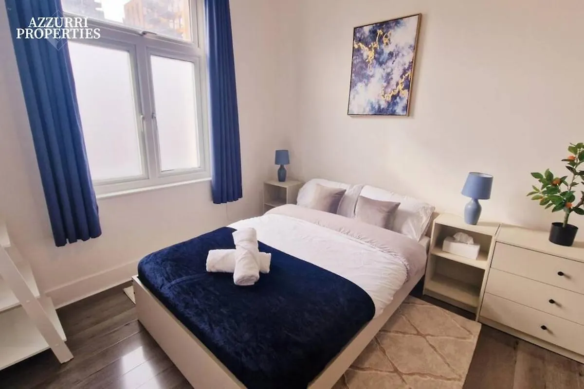 Apartment Cosy 2 Bedroom Flat Only 5 Minutes Walk To Canning Town Tube Station London